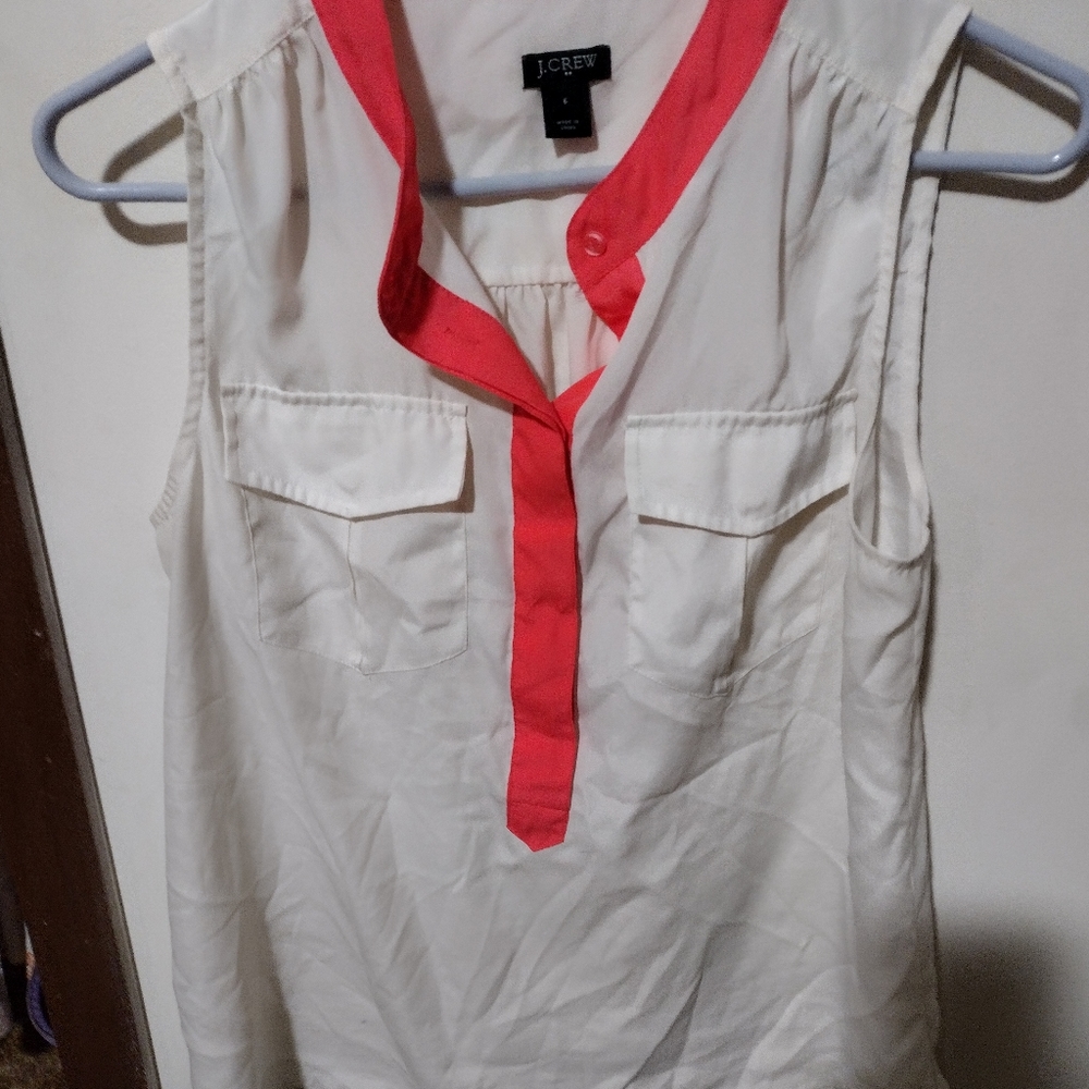 Women's sleeveless blouse